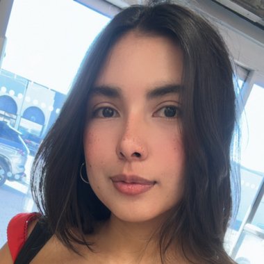 Paola J. - Freelance Writer