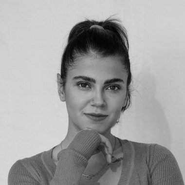 Farnoosh H. - Freelance Ui Designer