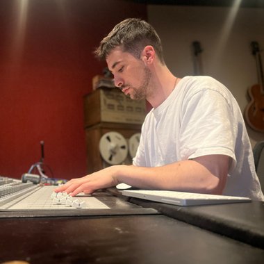 Andy V. - Freelance Studio Manager