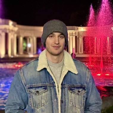 Carlos C. - Freelance Web Developer