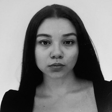 Sonia B. - Freelance Digital Marketer