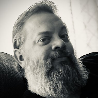 travisdix - Freelance Graphic Designer