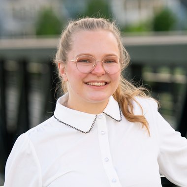 Toria L. - Freelance Illustrator