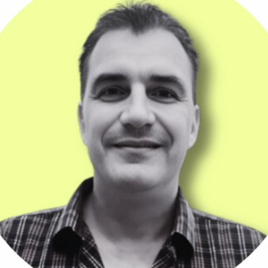 Darren S. - Freelance Marketing Analyst