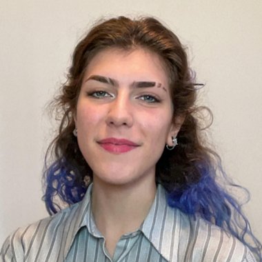 Cinzia B. - Freelance Designer