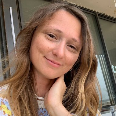 Kseniya K. - Freelance Community Manager