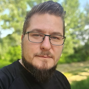 Tibor - Freelance Artworker