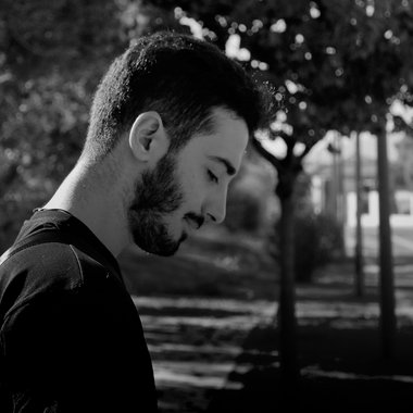 Κωνσταντίνος - Freelance Graphic Designer