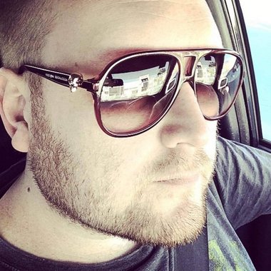 Levi H. - Freelance Motion Graphic Designer