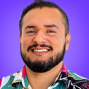 David Q. - Freelance Graphic Designer