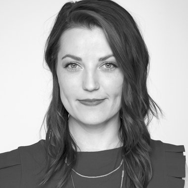 Eliza G. - Freelance Fractional Cmo