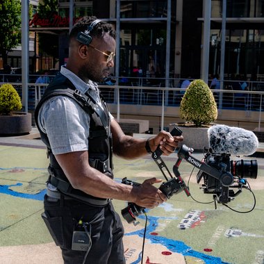 Robert G. - Freelance Camera Operator