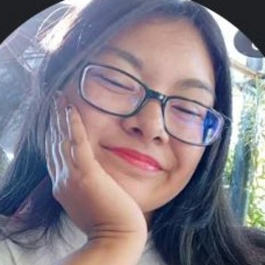 Abril V. - Freelance Content Creator