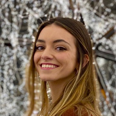 Jeanne B. - Freelance Digital Marketer