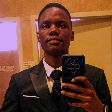 Siphiwe K. - Freelance Web Developer