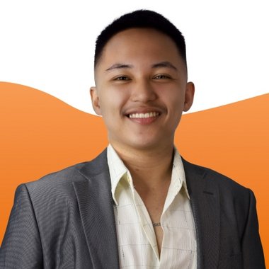 Justine G. - Freelance Marketing Analyst