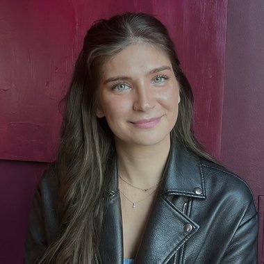 Melina U. - Freelance Co Writer