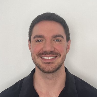 Vitor C. - Freelance Digital Marketer