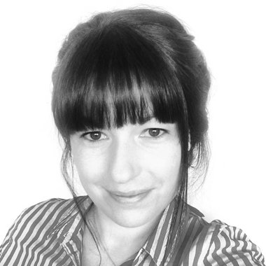 Visnja O. - Freelance Pitch Deck Designer