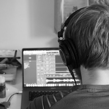 Aaron M. - Freelance Music Producer