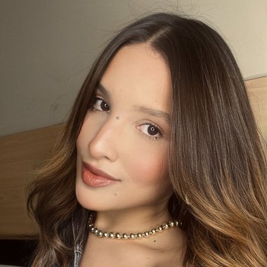 Fabiola V. - Freelance Marketer