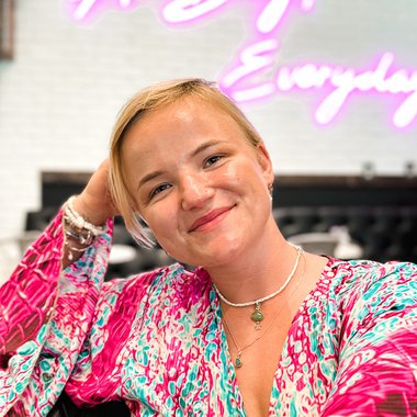 miabam - Freelance Videographer