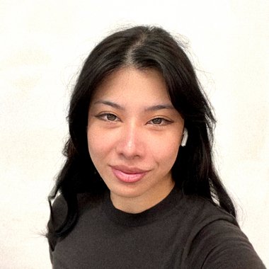 user1744478 - Freelance Graphic Designer