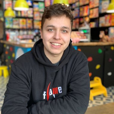 Alejandro M. - Freelance Film Producer