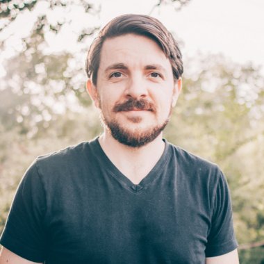 Jonathan R. - Freelance Content Creator