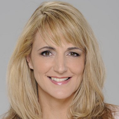 Eileen L. - Freelance Voiceover Artist