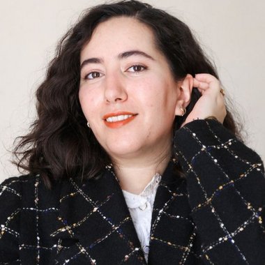 Niloofar V. - Freelance Video Editor