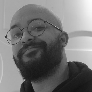 Victor R. - Freelance Screenwriter