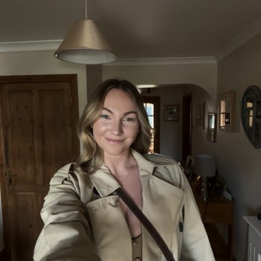 Rebecca W. - Freelance Abm Marketer