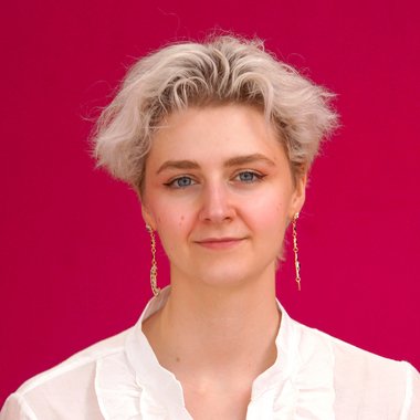 Neve B. - Freelance Comic Illustrator