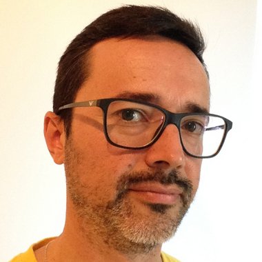 Ricardo G. - Freelance Artworker