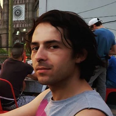 PabloHolguin - Freelance Graphic Designer