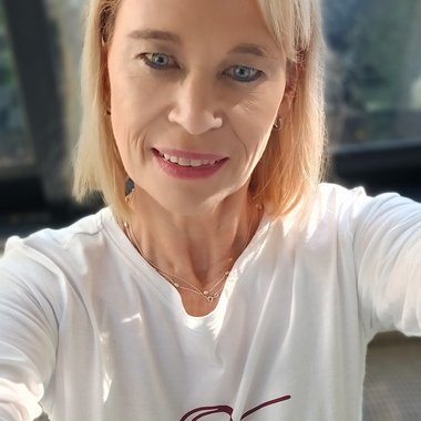 AnnetteH - Freelance Actress