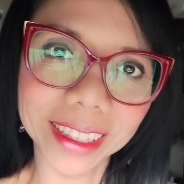 Suyen F. - Freelance Web Developer