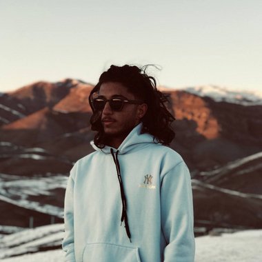 Mohammad S. - Freelance Graphic Designer