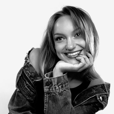 Reagan B. - Freelance Freelance Digital Illustrator