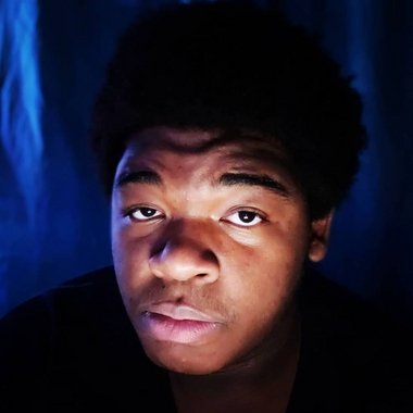 Tobias J. - Freelance Videographer