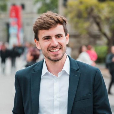 Rone H. - Freelance Marketing Analyst