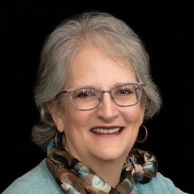 Christina L. - Freelance Data Analyst