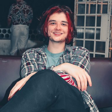 Yulli K. - Freelance Mixing Engineer