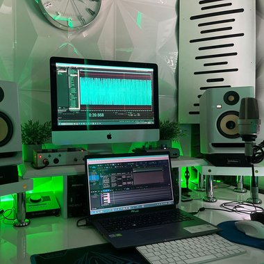 KAMMILOLASUPERVOZ - Freelance Voiceover Artist