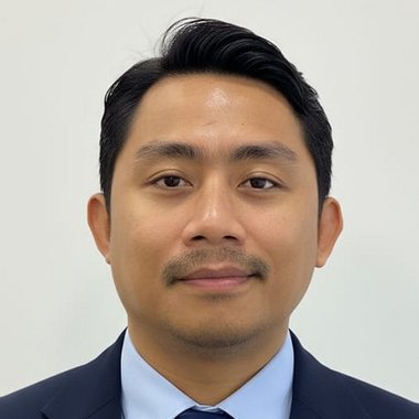 Vismark F. - Freelance Graphic Designer