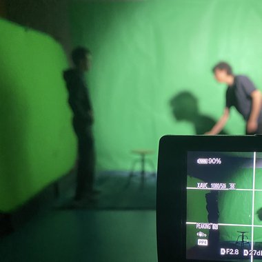 Dera R. - Freelance Camera Operator