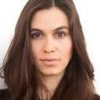 Mary E. - Freelance Ugc Creator