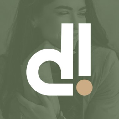 Diana R. - Freelance Graphic Designer