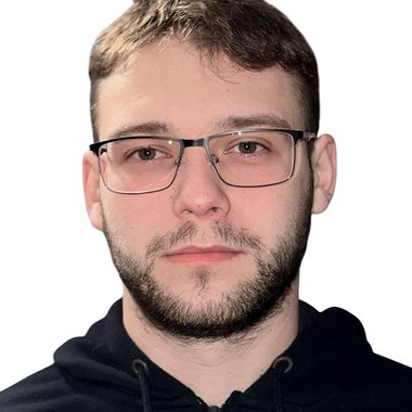 Denis P. - Freelance Graphic Designer
